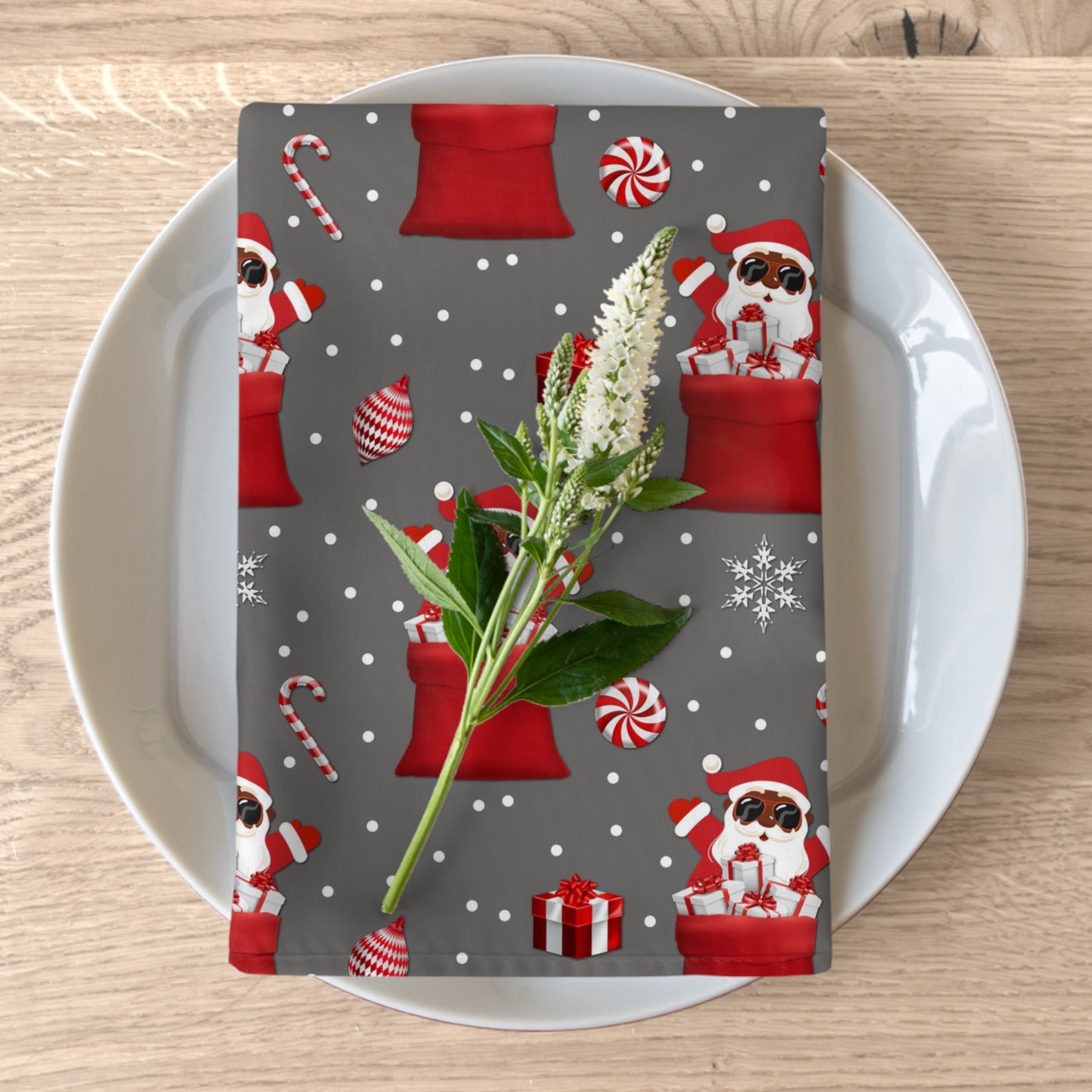 Deck Your Dining Table with Exclusive Christmas Santa Napkins